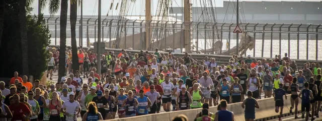 Un vistazo al programa del maratón y a los mapas de los recorridos
