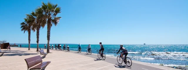 The breathtaking route: from the heart of Palma to Playa Can Pere Antoni