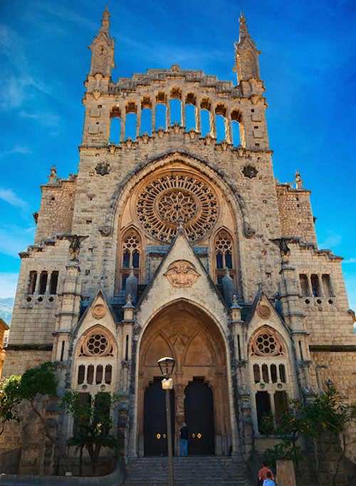 Kirche von Sant Bartomeu in Soller